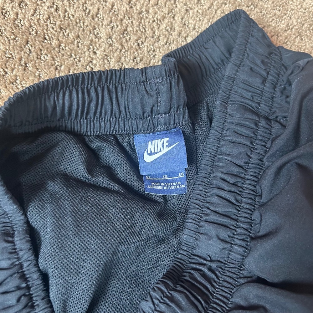 Nike Track Pants Mens XL Black Windbreaker Mesh Lined Swoosh Athletic - Picture 6 of 10